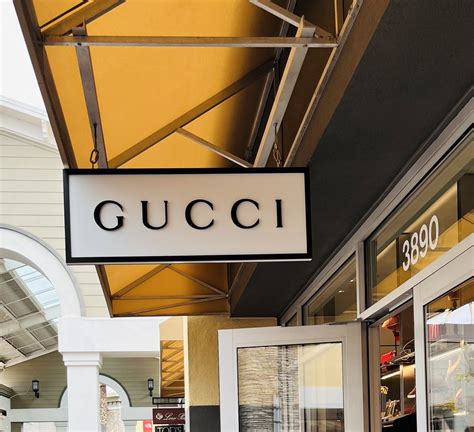 tema pigiama gucci|Outlet store: Gucci, Livermore Premium Outlets (Paragon Outlets .